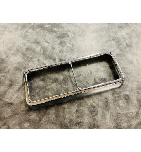 Superliner Dual Square Headlight Bezel