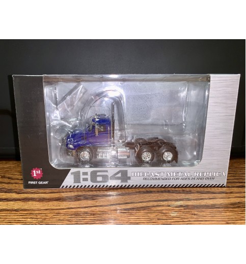 Diecast Mack Pinnacle Tractor Diecast Mack Pinnacle Tractor