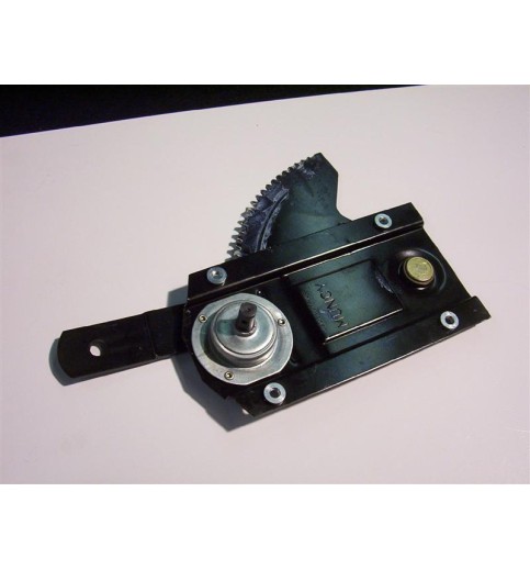 Regulator Gear Plate (Left) Regulator Gear Plate (Left)